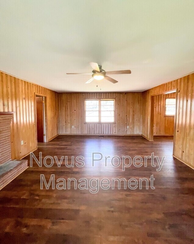 Building Photo - 1379 US-27