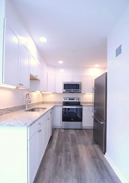 Building Photo - 603 Denton Cir