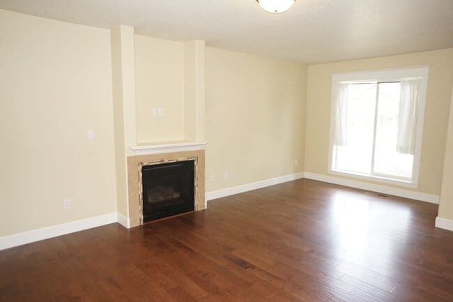 Building Photo - NE Piedmont 3-bedroom Beauty!