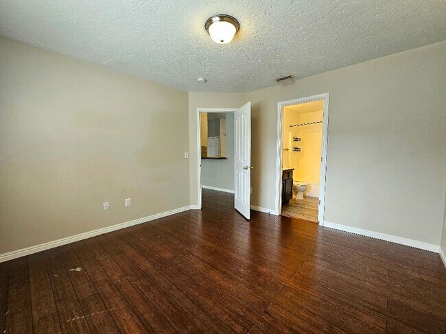 Building Photo - 13307 W Satinleaf Dr
