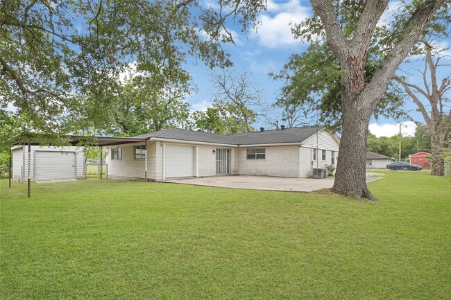 Building Photo - 1014 Robinson St