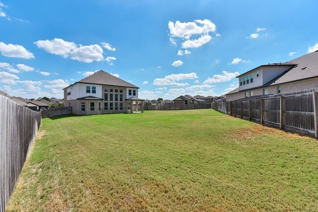 Building Photo - 7915 Gold Dr