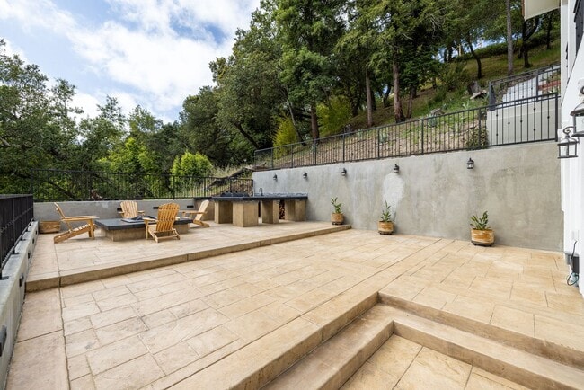 Building Photo - Coming Soon~ Private Wine Country Estate Retreat....