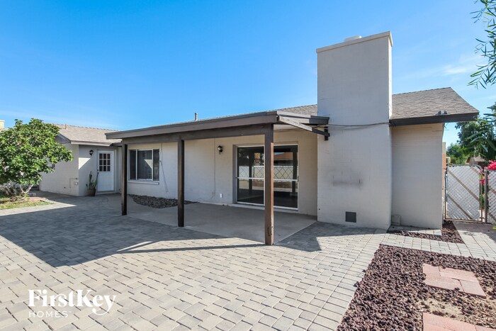 Building Photo - 4054 W Mission Ln