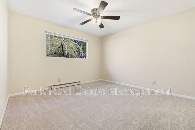 Building Photo - 6 Shepherd Ln