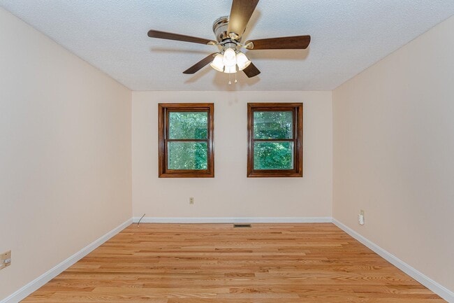 Building Photo - 44 Gillis St