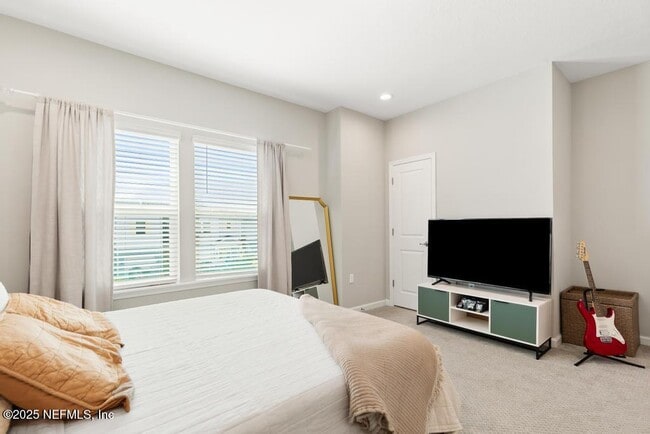 Building Photo - 91 Pinebury Ln