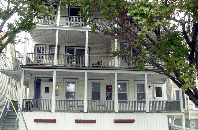 Building Photo - 45 Broadway