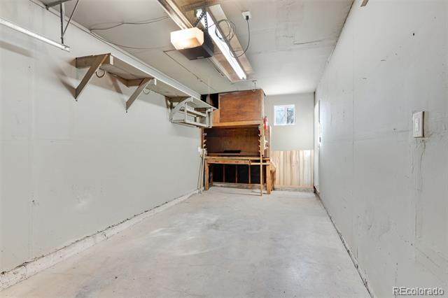 Building Photo - 3919 Tennyson Ave