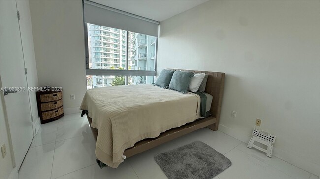 Building Photo - 92 SW 3rd St