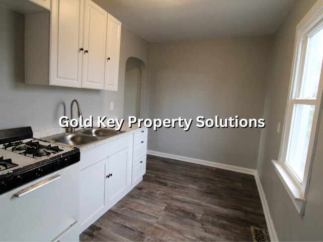 Building Photo - 2633 Main St