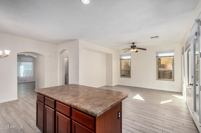Building Photo - 1844 E Dunbar Dr