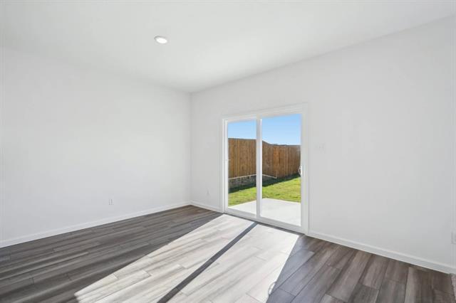 Building Photo - 2108 Prairie Ln