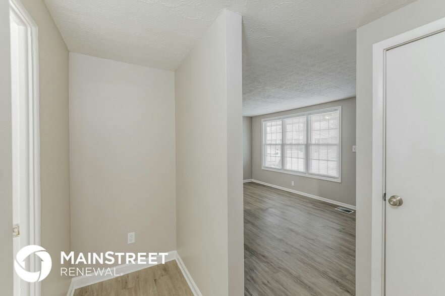 Building Photo - 7311 Helen Ave