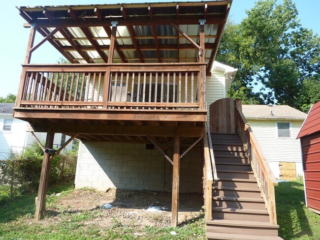 Building Photo - 3 Bed/2 Bath Home in East Nashville, Fenced Yard, Hardwood Floors, Minutes to Shelby Bottoms