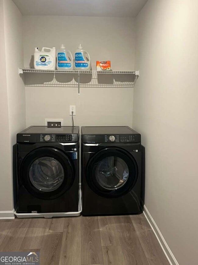 Building Photo - 2032 Baron Mnr Dr