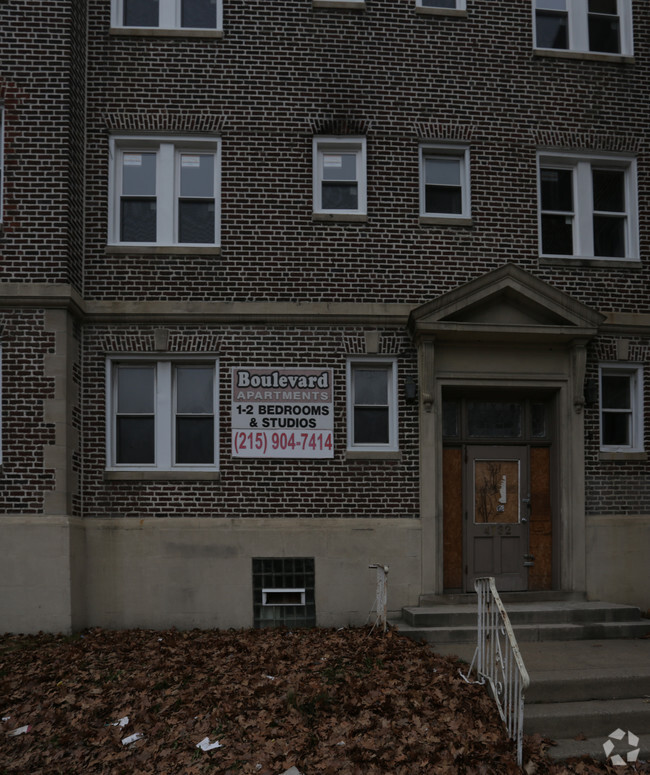 Building Photo - Boulevard Apartments