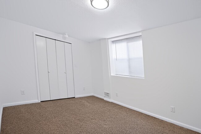 Building Photo - 4303 9th St Rd