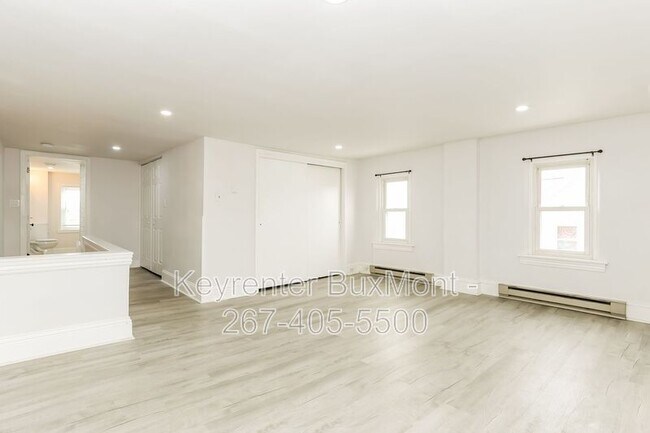 Building Photo - 340-342 W Broad St