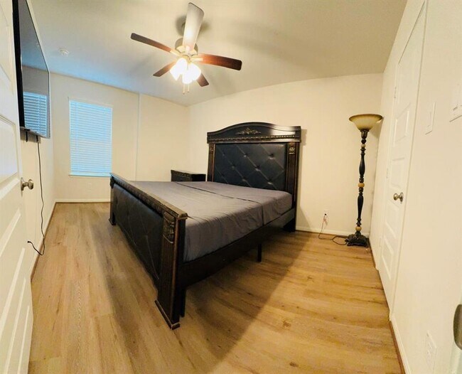 Building Photo - 3314 Dry Creek Dr