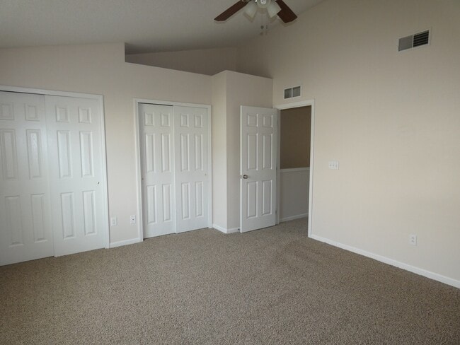 Building Photo - 5506 N Fairmount Ave