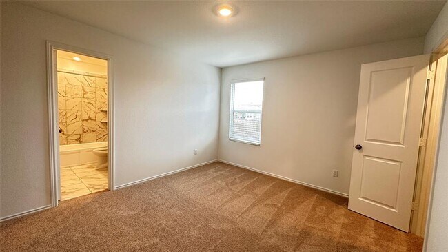 Building Photo - 138 Milliner Lp