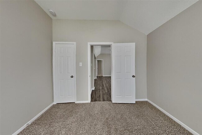 Building Photo - 17126 Hamilwood Dr