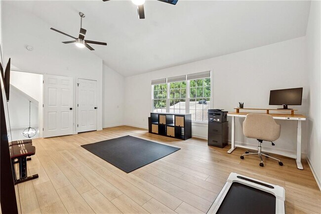 Building Photo - 951 Longley Ave NW