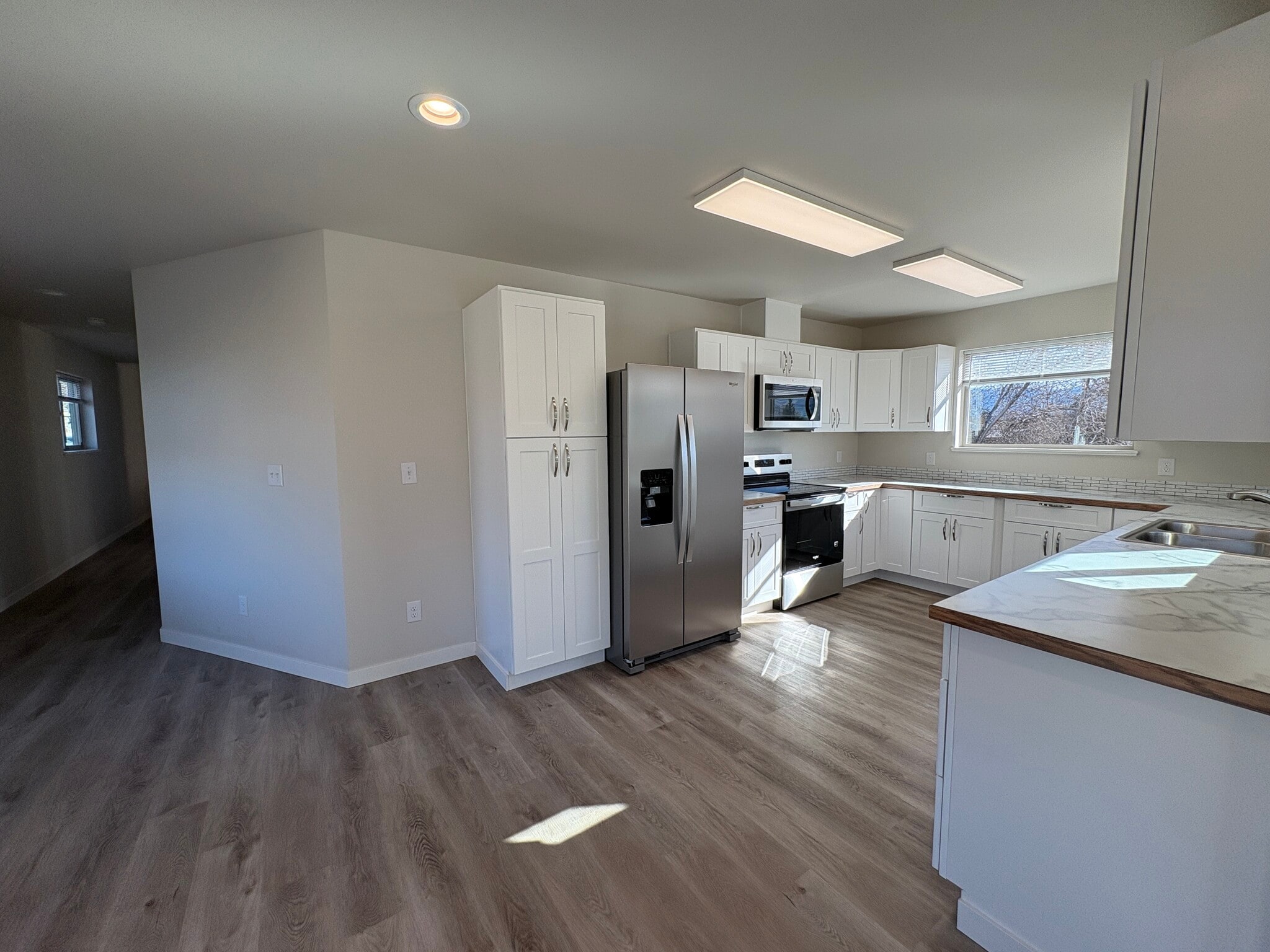 Building Photo - 2210 Arden Ct N