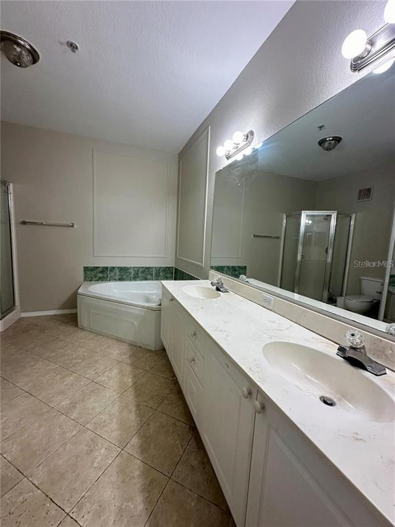 Building Photo - 2730 Via Tivoli