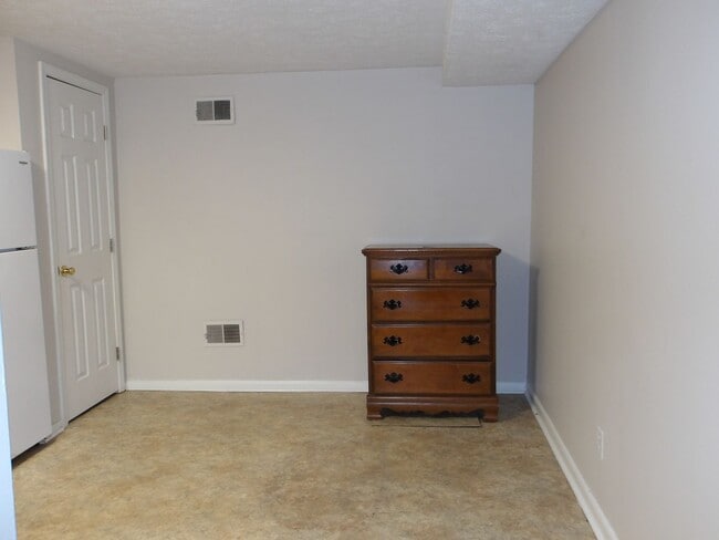 Building Photo - PMR-9-1829 S. 3rd St