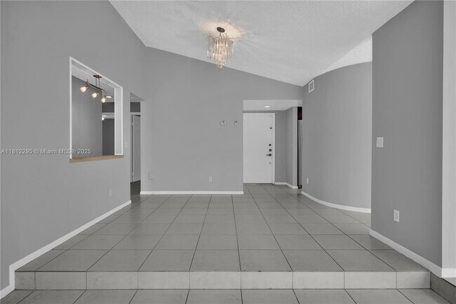 Building Photo - 11054 SW 136th Ct