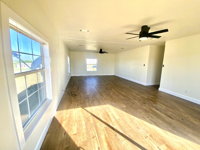 Building Photo - 415 Mostyn Ln