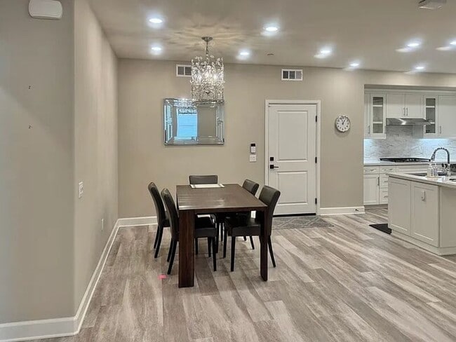 Building Photo - 16750 Coyote Bush Dr