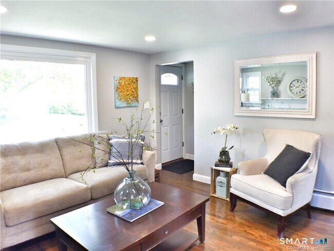 Building Photo - 70 Whitney Rd