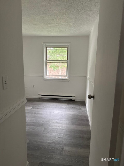 Building Photo - 21 Hurlburt St