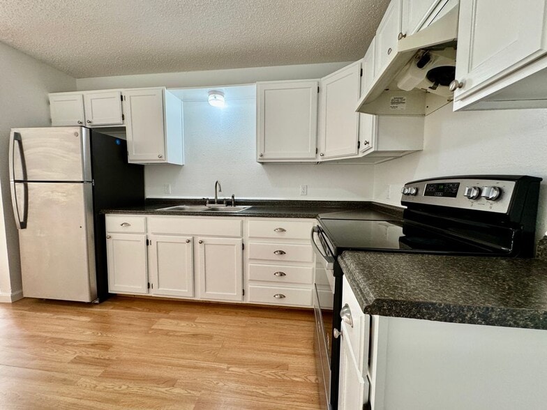 Building Photo - 306 Edmond St