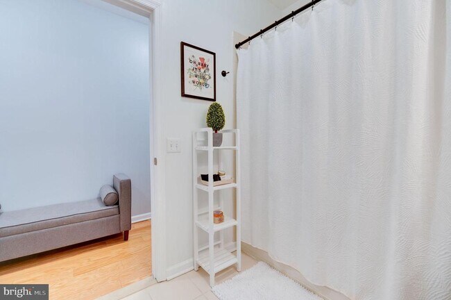 Building Photo - 4646 Derby Ct