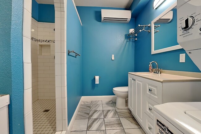 Building Photo - 300430144th