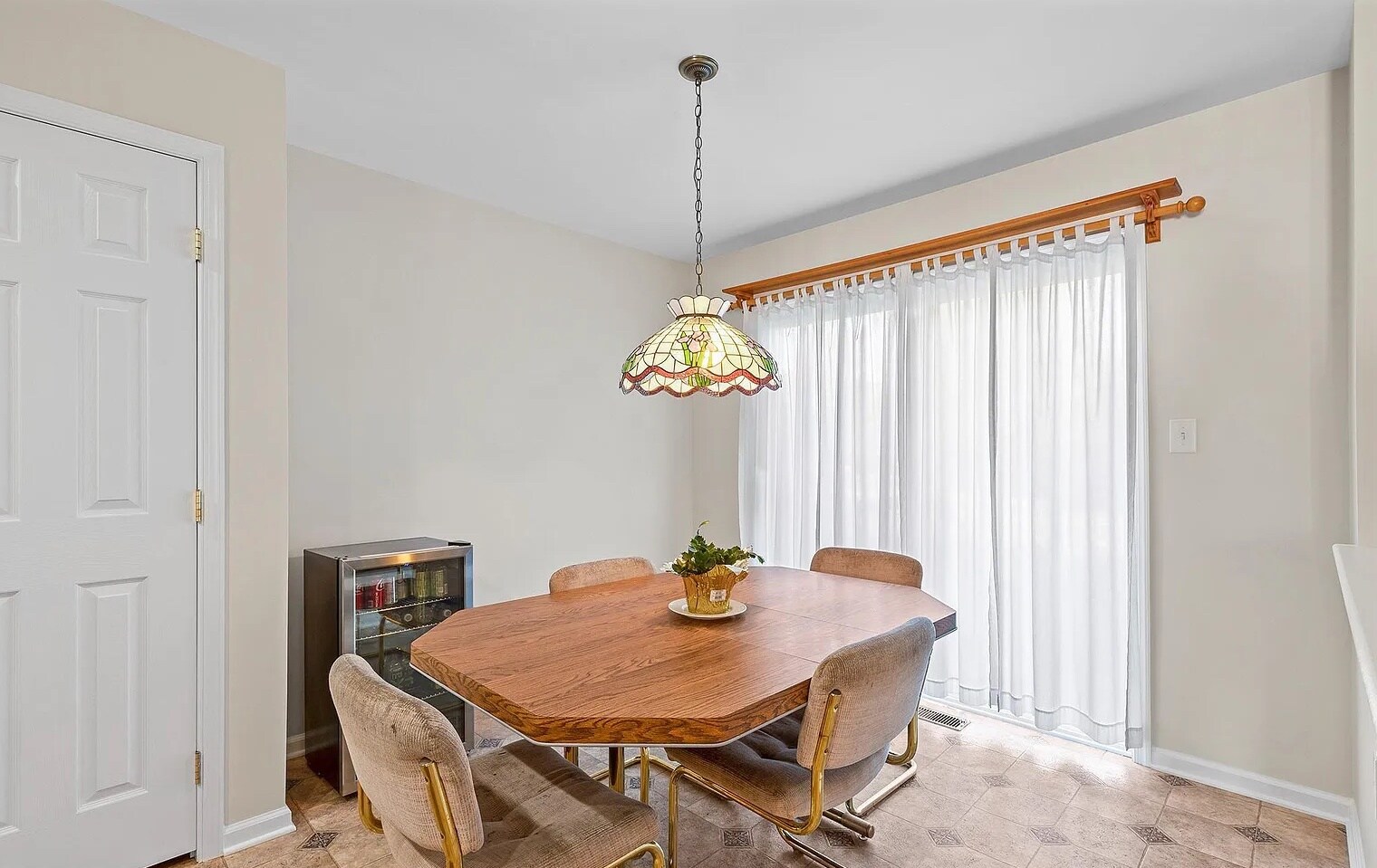 Building Photo - 387 Wheatfield Cir