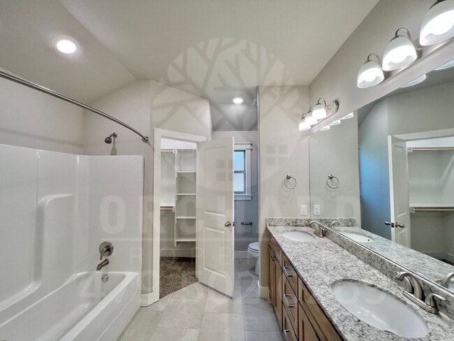 Building Photo - Single Family Home - Popular Huntley Plan