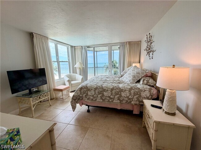 Building Photo - 10701 Gulf Shore Dr