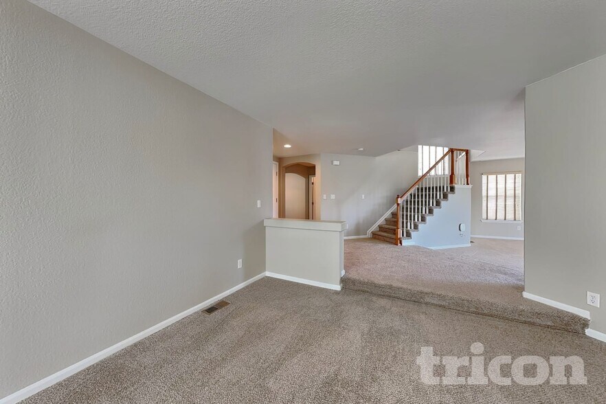 Building Photo - 4836 Ireland Ct