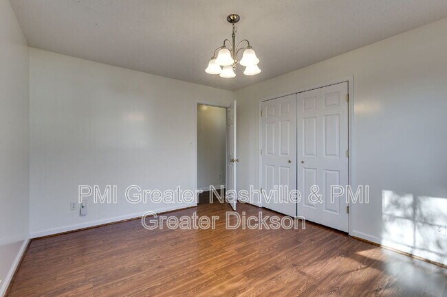 Building Photo - 175 Station Dr