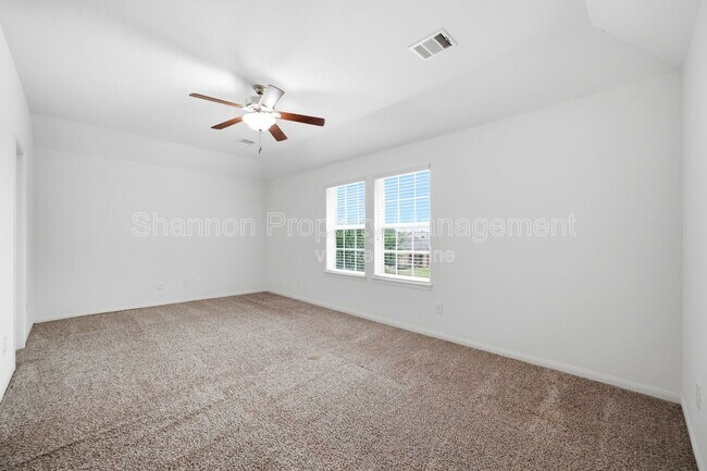 Building Photo - 10322 Urban Oak Trl