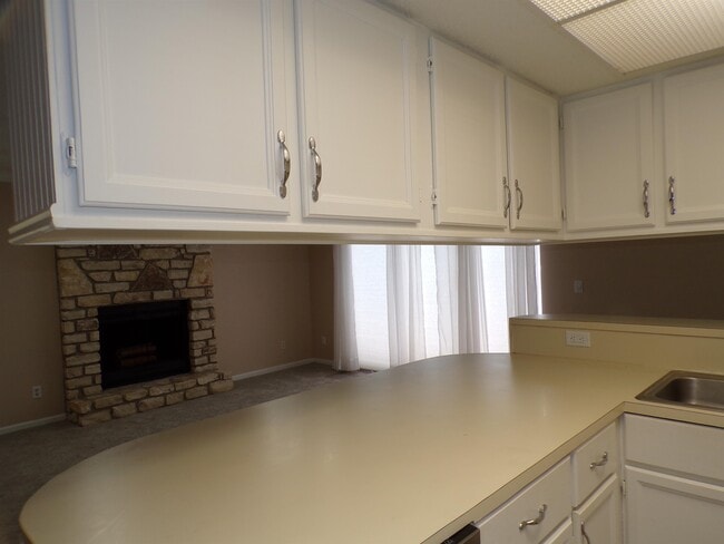 Building Photo - 106 Dawn