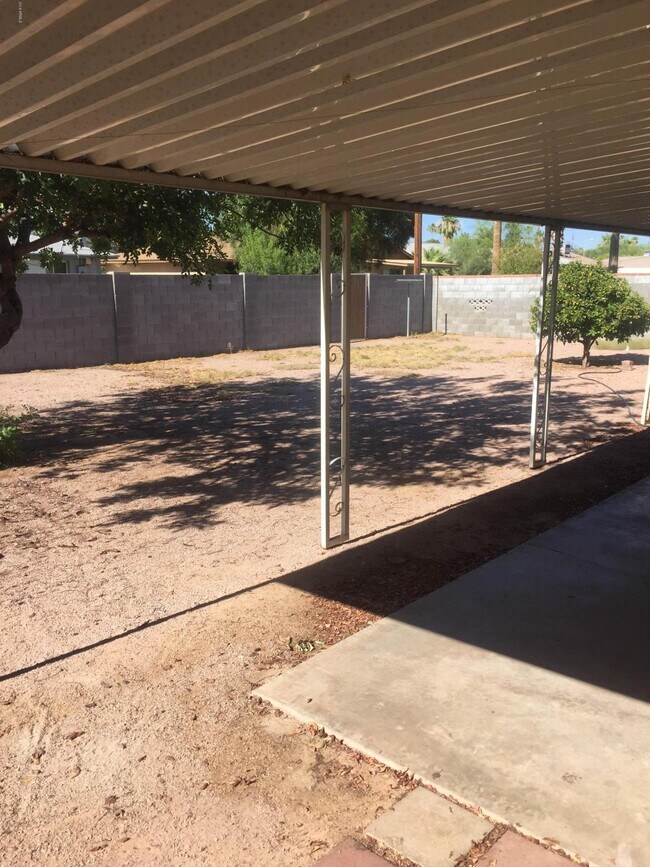 Building Photo - 1234 E Riviera Dr