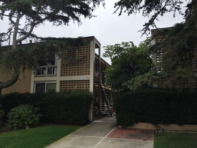 Building Photo - 4080 Lamont St