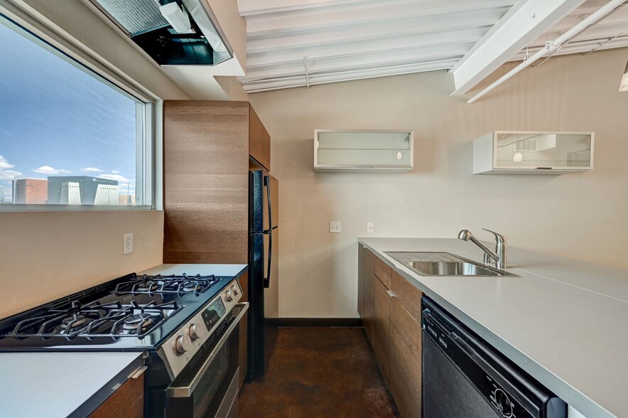 Primary Photo - Trendy Loft Living Near The Arts District!
