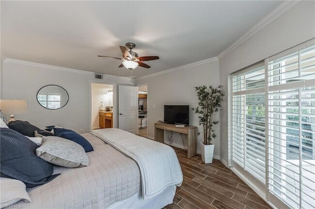 Building Photo - 5633 Turtle Bay Dr